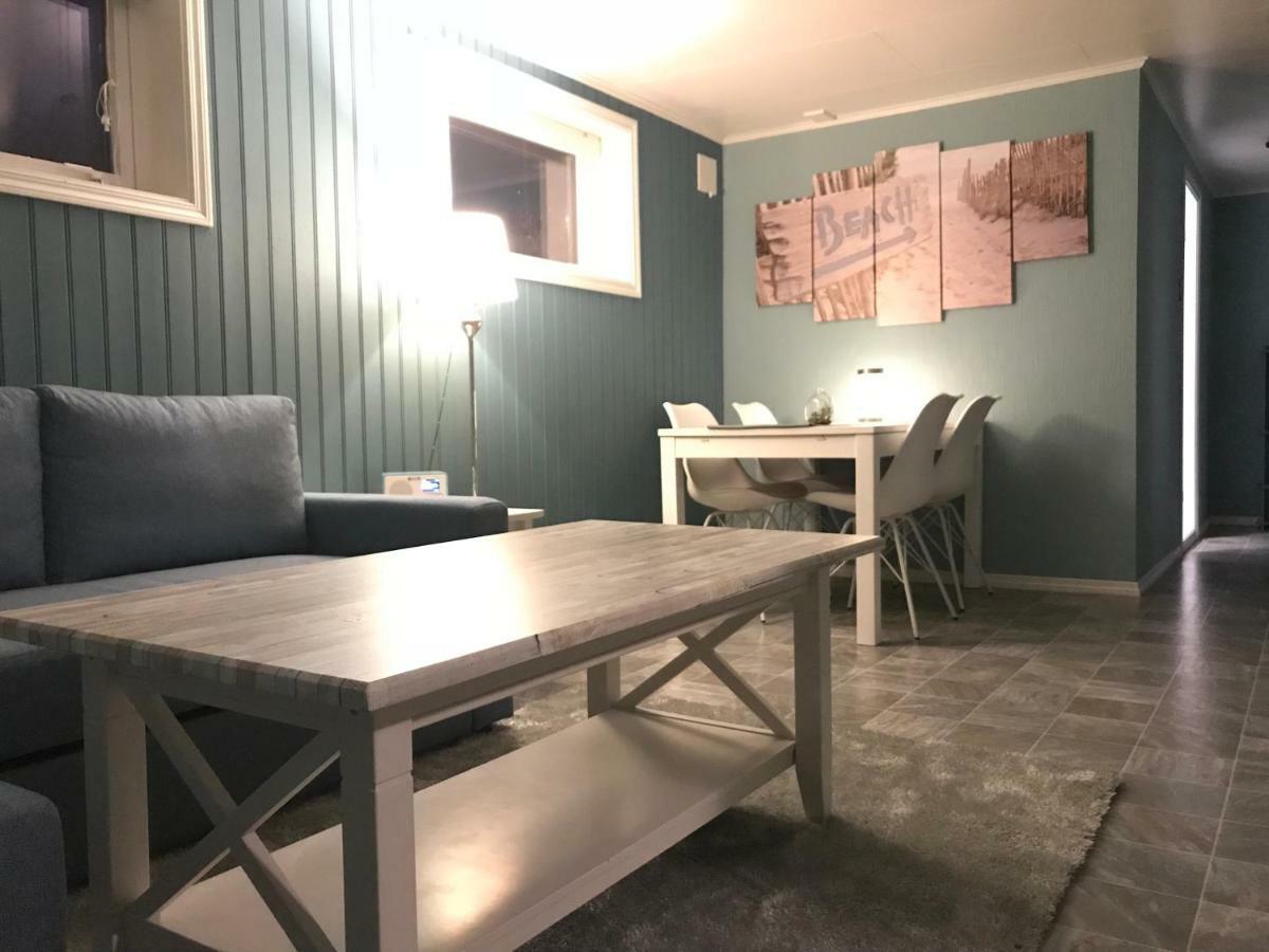 Beautiful Apartment In Central 레크네스 외부 사진